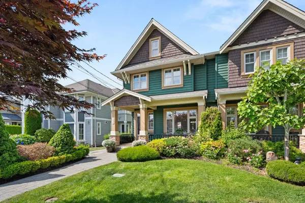 336 E 12th ST, North Vancouver, BC V7L 2J9