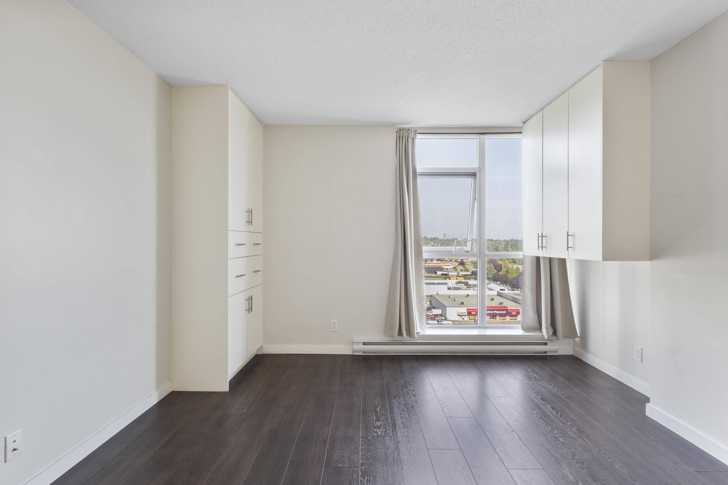 5611 Goring ST #1402 Burnaby, BC V5B 0A3