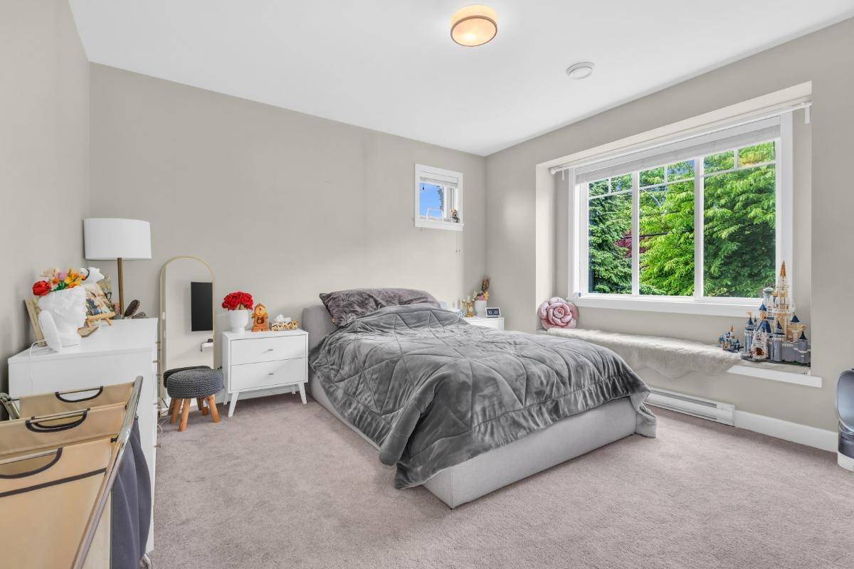 6511 No. 2 RD #3 Richmond, BC V7C 3L4
