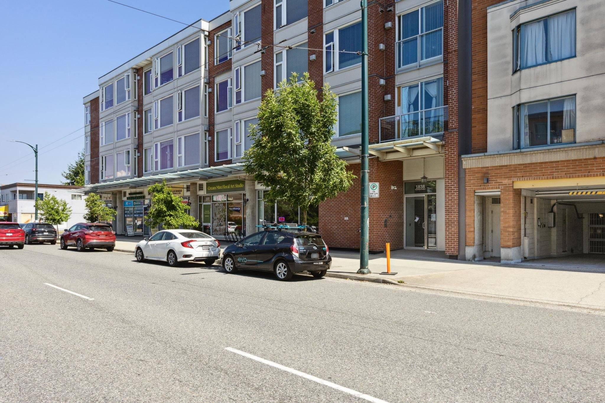 Vancouver, BC V5M 3H9,1838 Renfrew ST #218