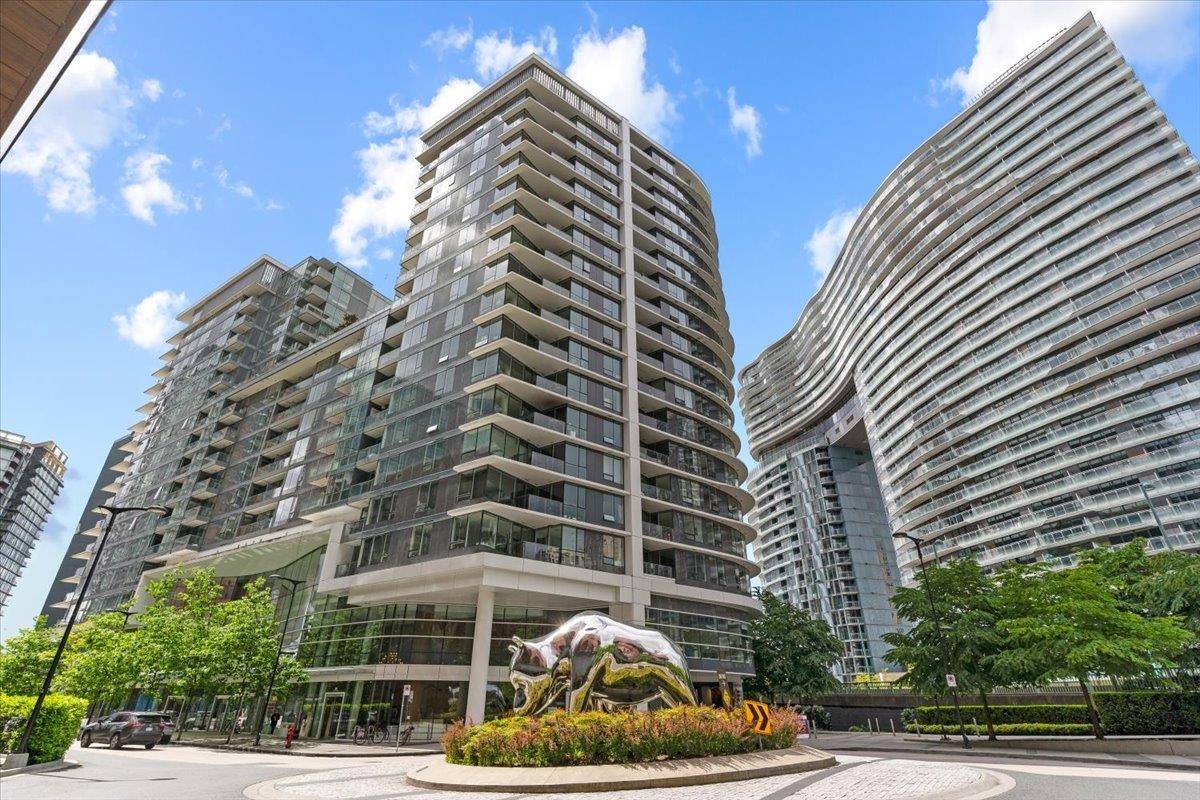 Vancouver, BC V6B 0P4,68 Smithe ST #1611
