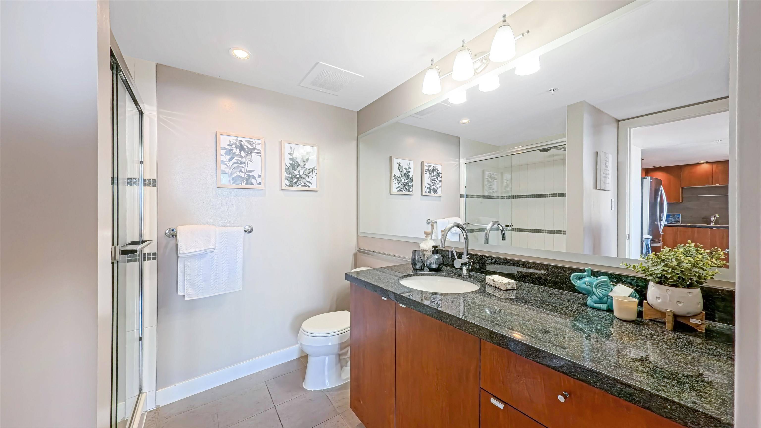 9188 Hemlock DR #1706 Richmond, BC V6Y 4J7