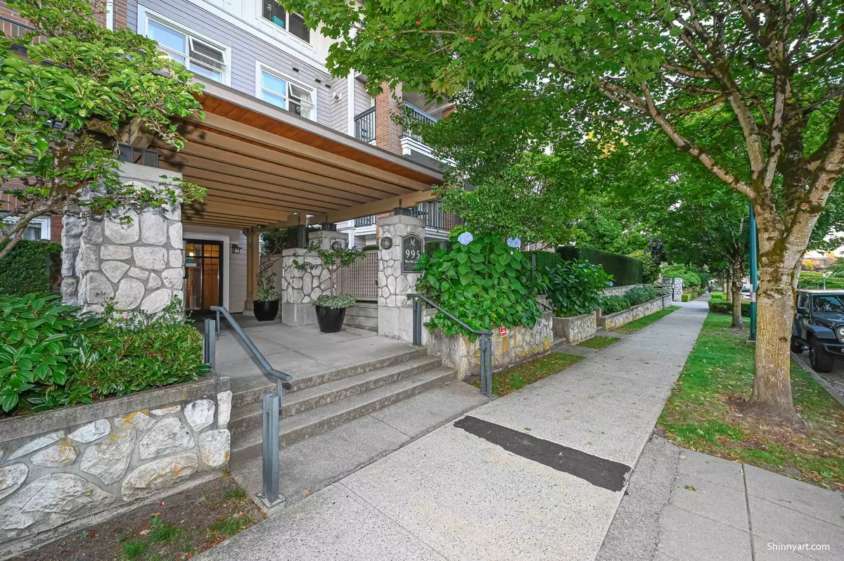 Vancouver, BC V6P 6Z2,995 W 59th AVE #401