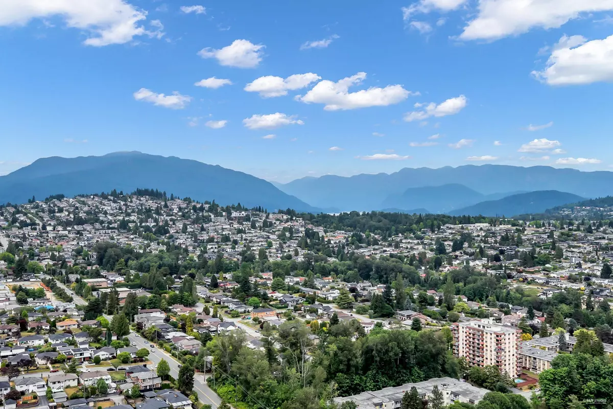 Burnaby, BC V5C 0N1,4880 Lougheed HWY #4504