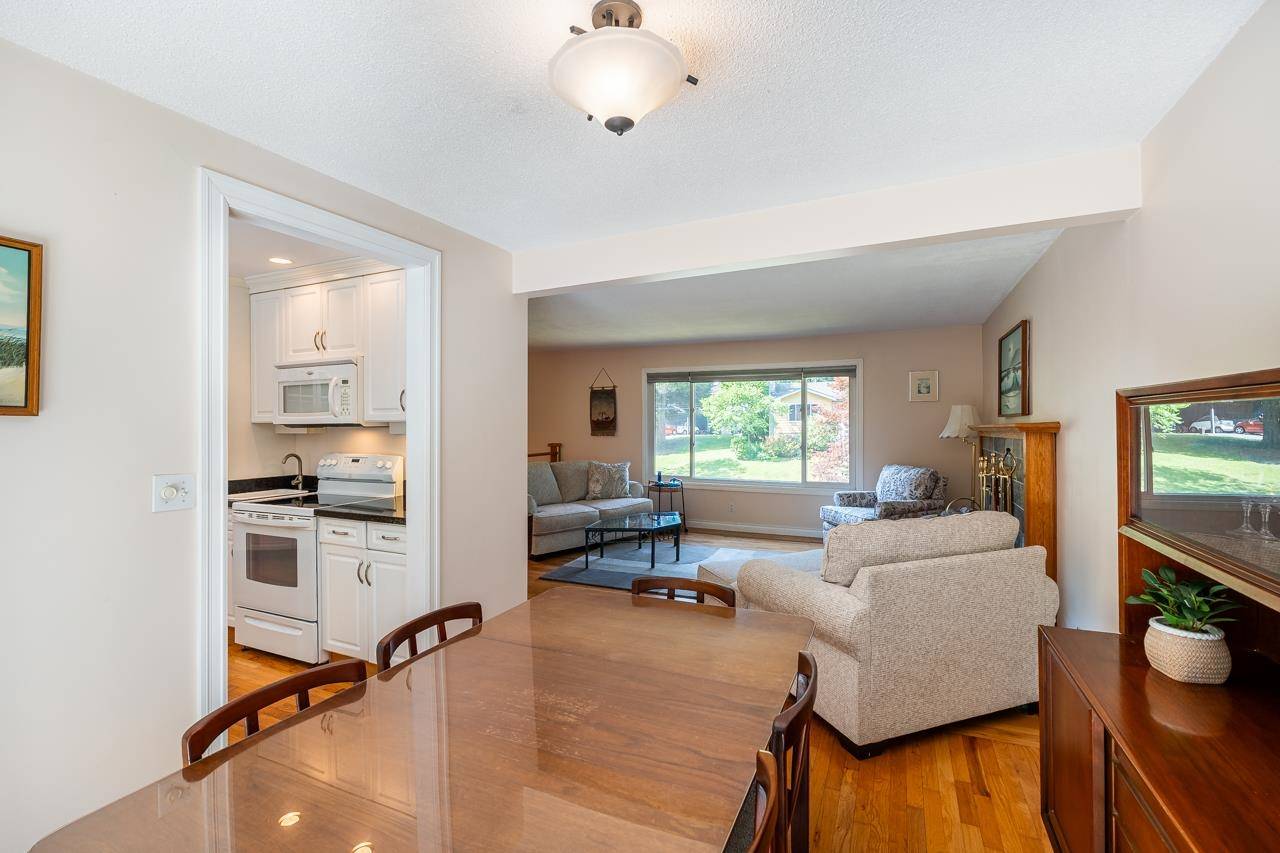 Coquitlam, BC V3J 6T3,2283 Park CRES