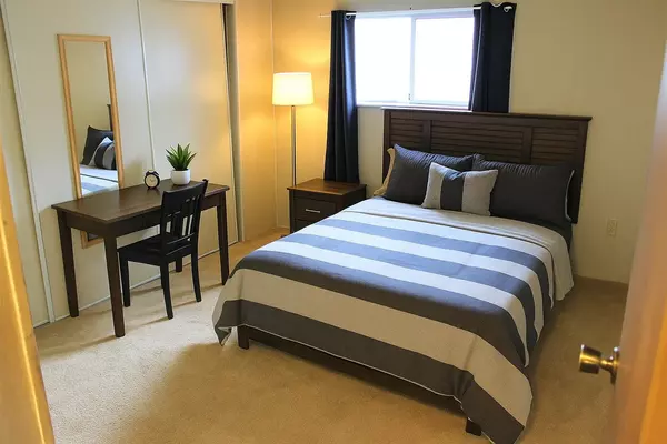 Coquitlam, BC V3K 6L3,145 King Edward ST #39