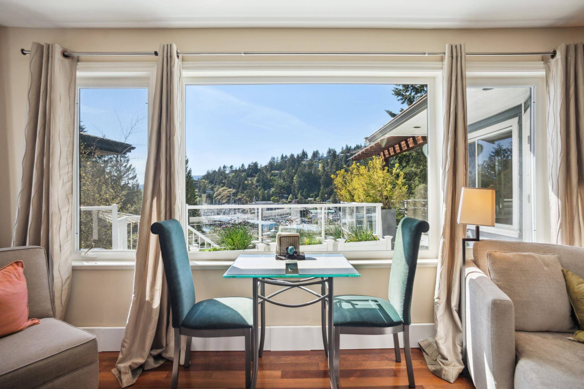 West Vancouver, BC V7W 1R3,5755 Telegraph TRL