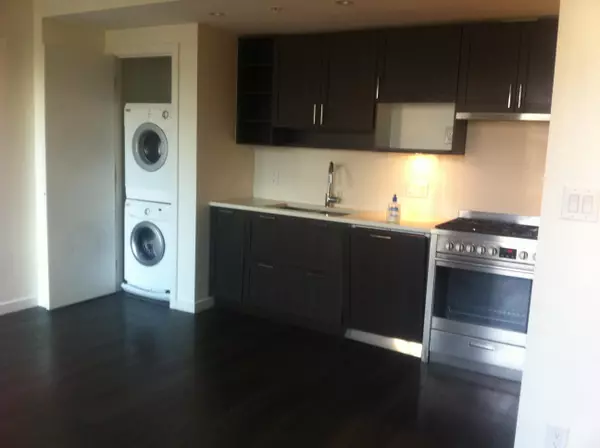 Vancouver, BC V5R 0E4,5665 Boundary RD #603