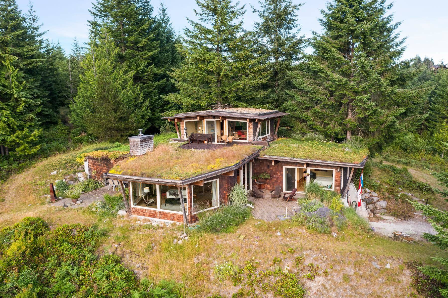 Bowen Island, BC V0N 1G2,1301 Sunset RD