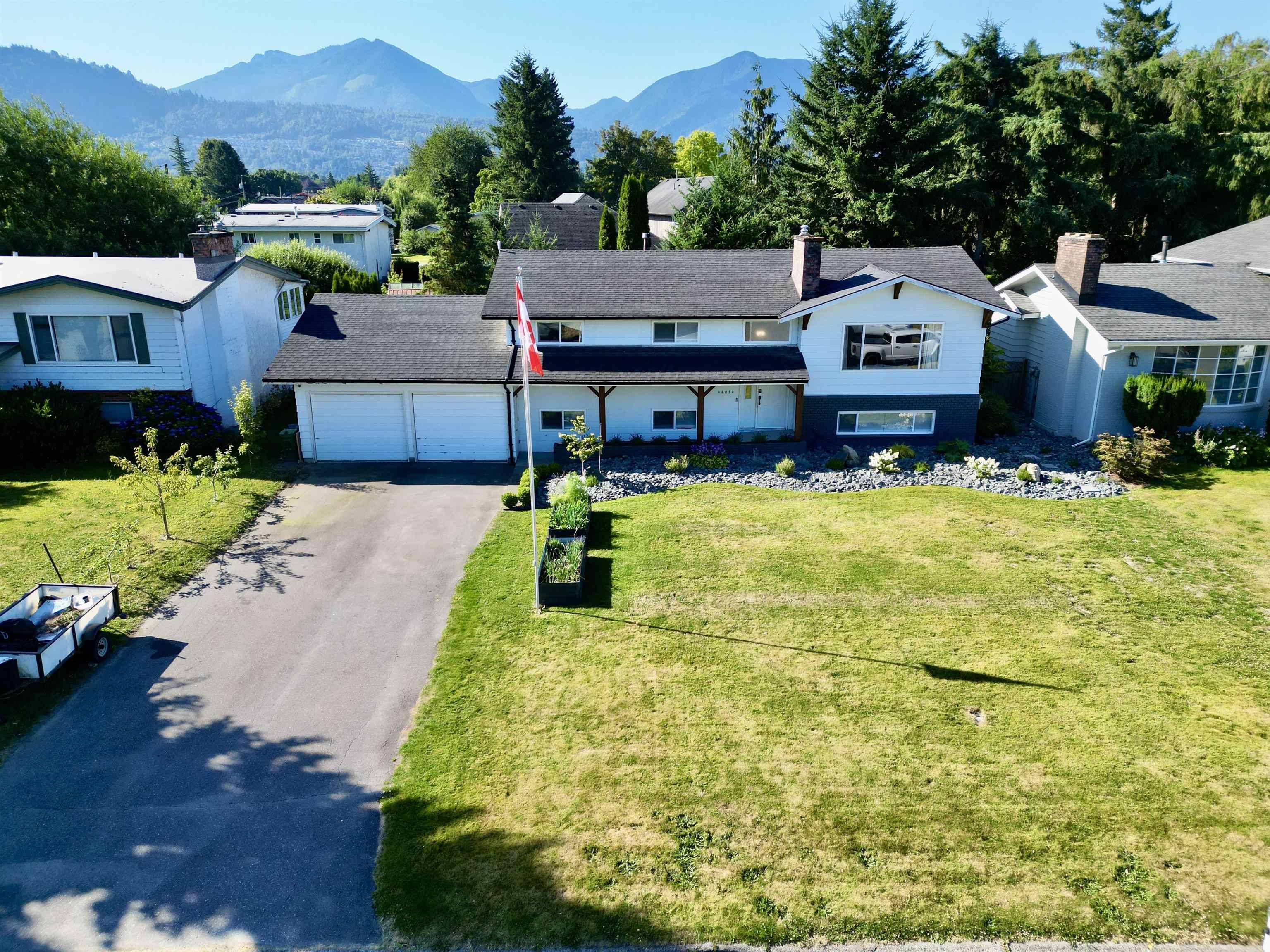 46014 Lake DR, Chilliwack, BC V2R 2P9