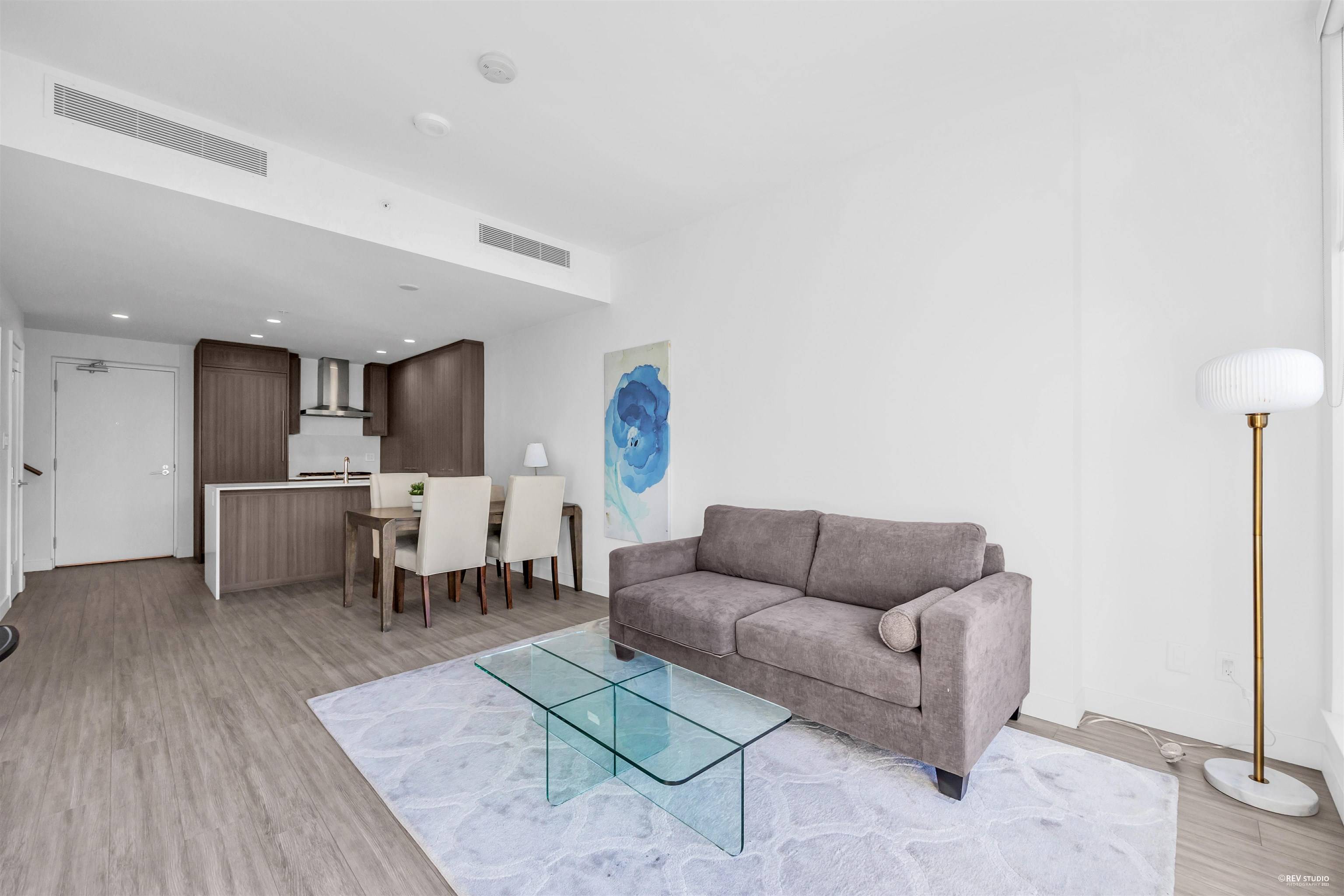 Burnaby, BC V5C 0M2,2351 Beta AVE #TH302