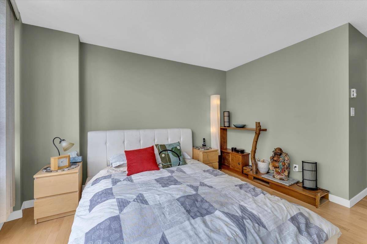 Vancouver, BC V6Z 3A4,1067 Marinaside CRES #1503