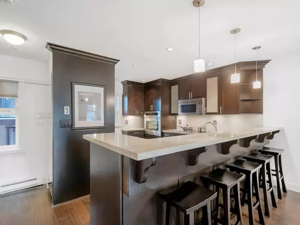 Vancouver, BC V6R 2G4,3788 W 10th AVE #204