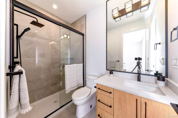 Richmond, BC V7A 1H8,10460 Williams RD