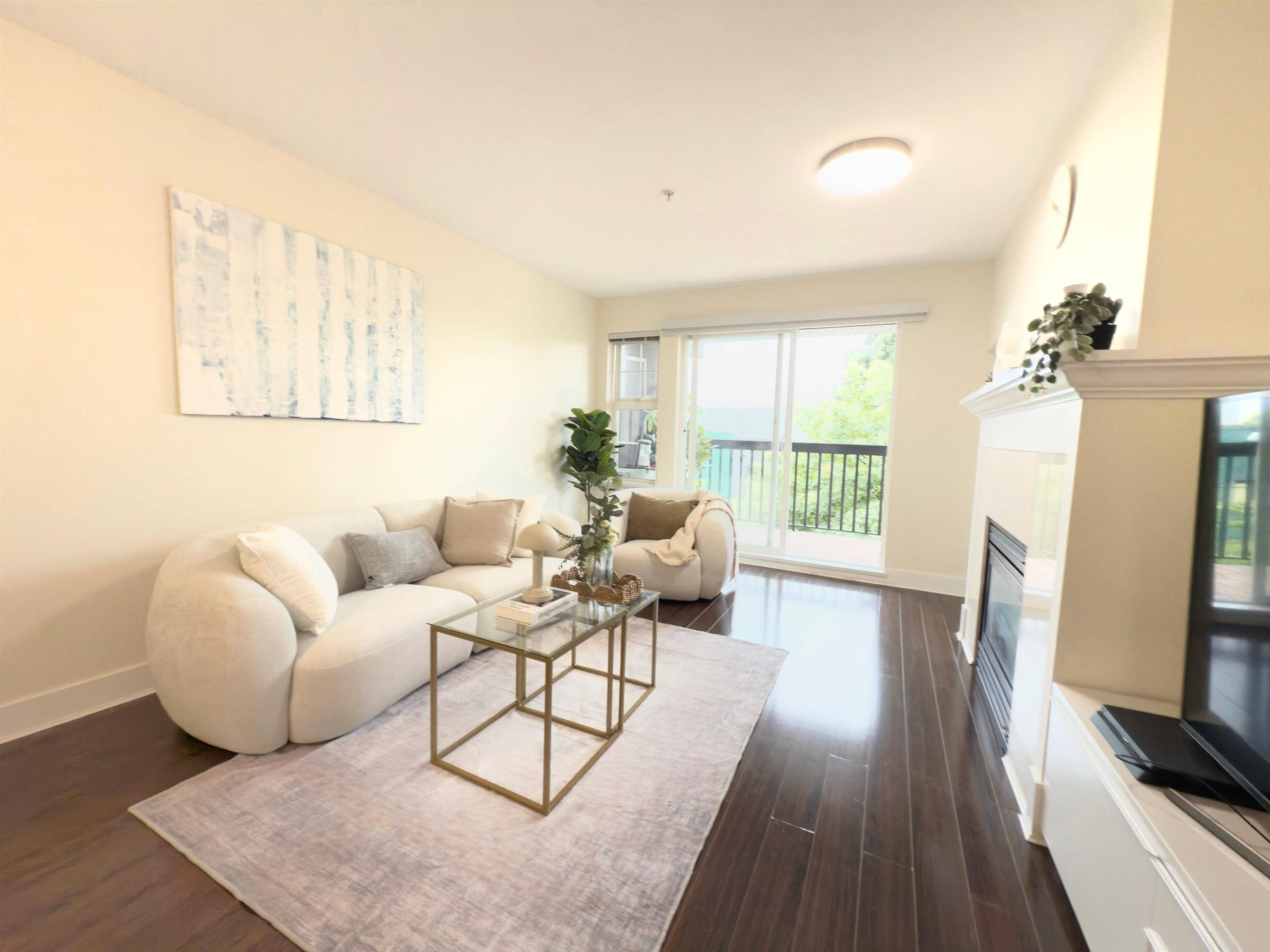 995 W 59th AVE #312, Vancouver, BC V6P 6Z2