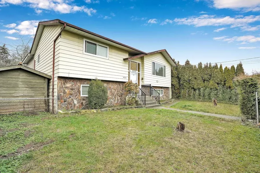 14747 88 AVE, Surrey, BC V3S 2S2