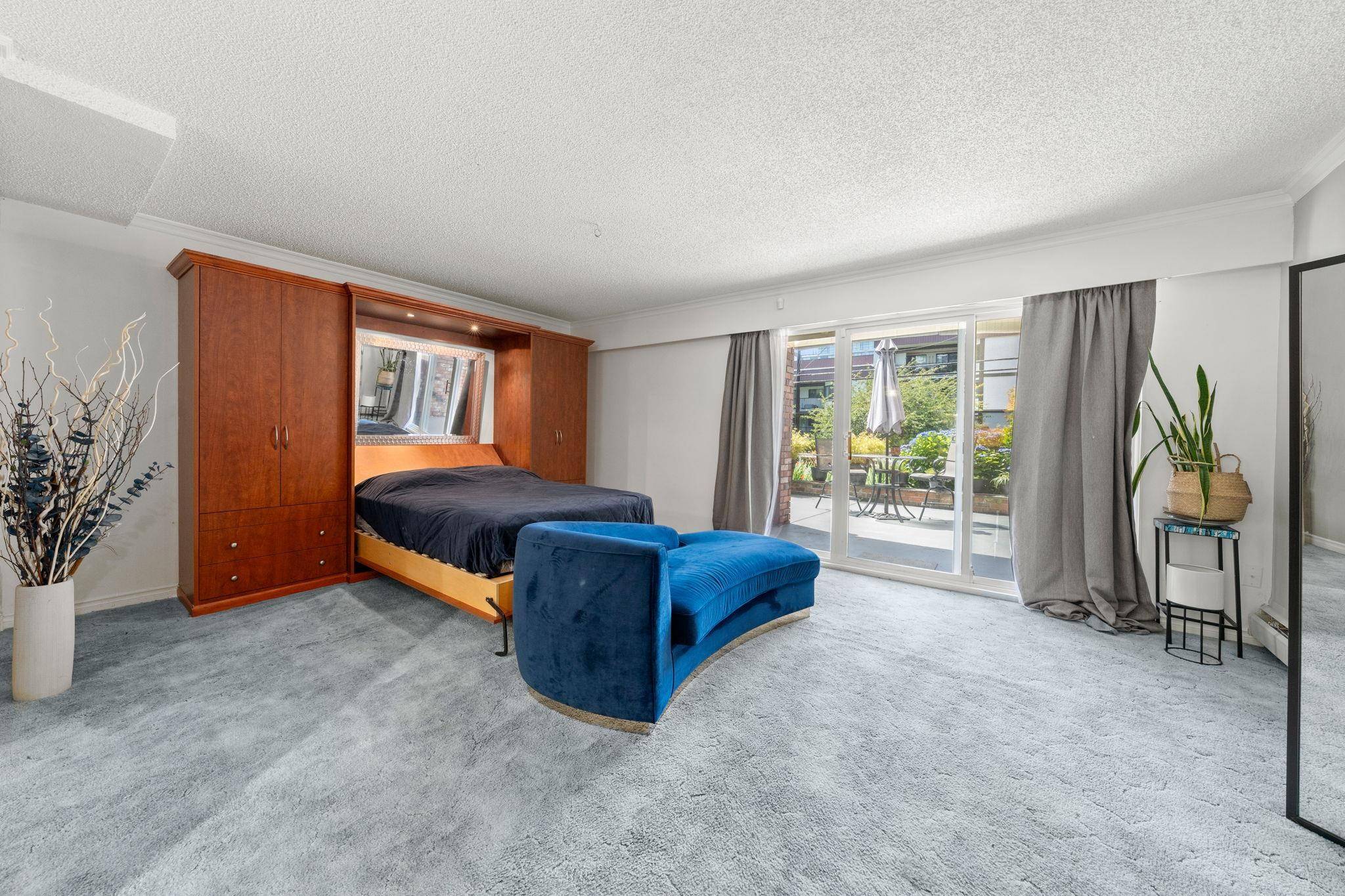1520 Blackwood ST #101 White Rock, BC V4B 3V4