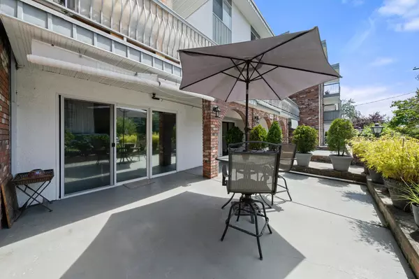1520 Blackwood ST #101, White Rock, BC V4B 3V4