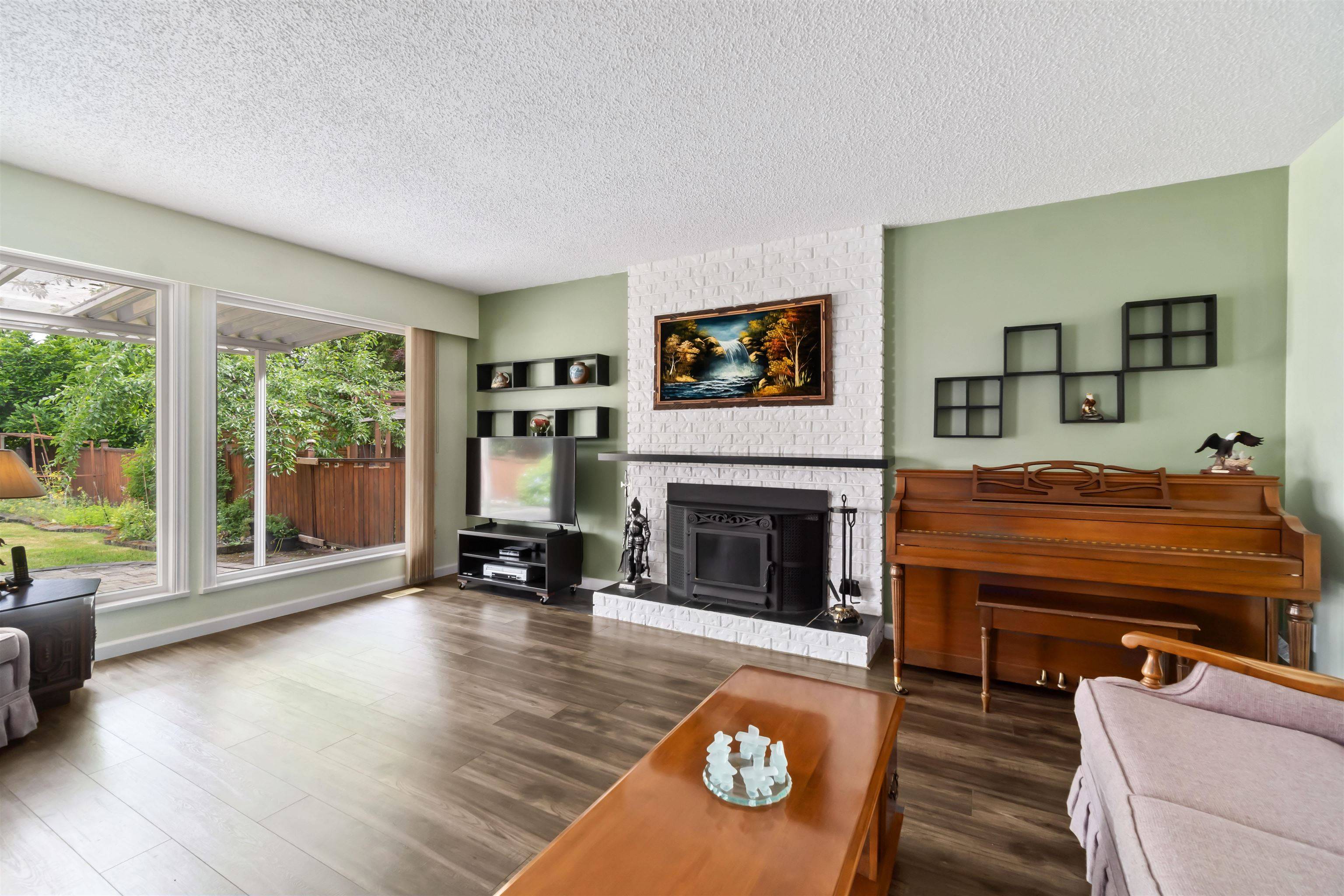 1781 Suffolk AVE Port Coquitlam, BC V3B 5G6