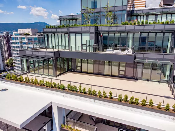 North Vancouver, BC V7L 0J8,135 E 13th ST #1602
