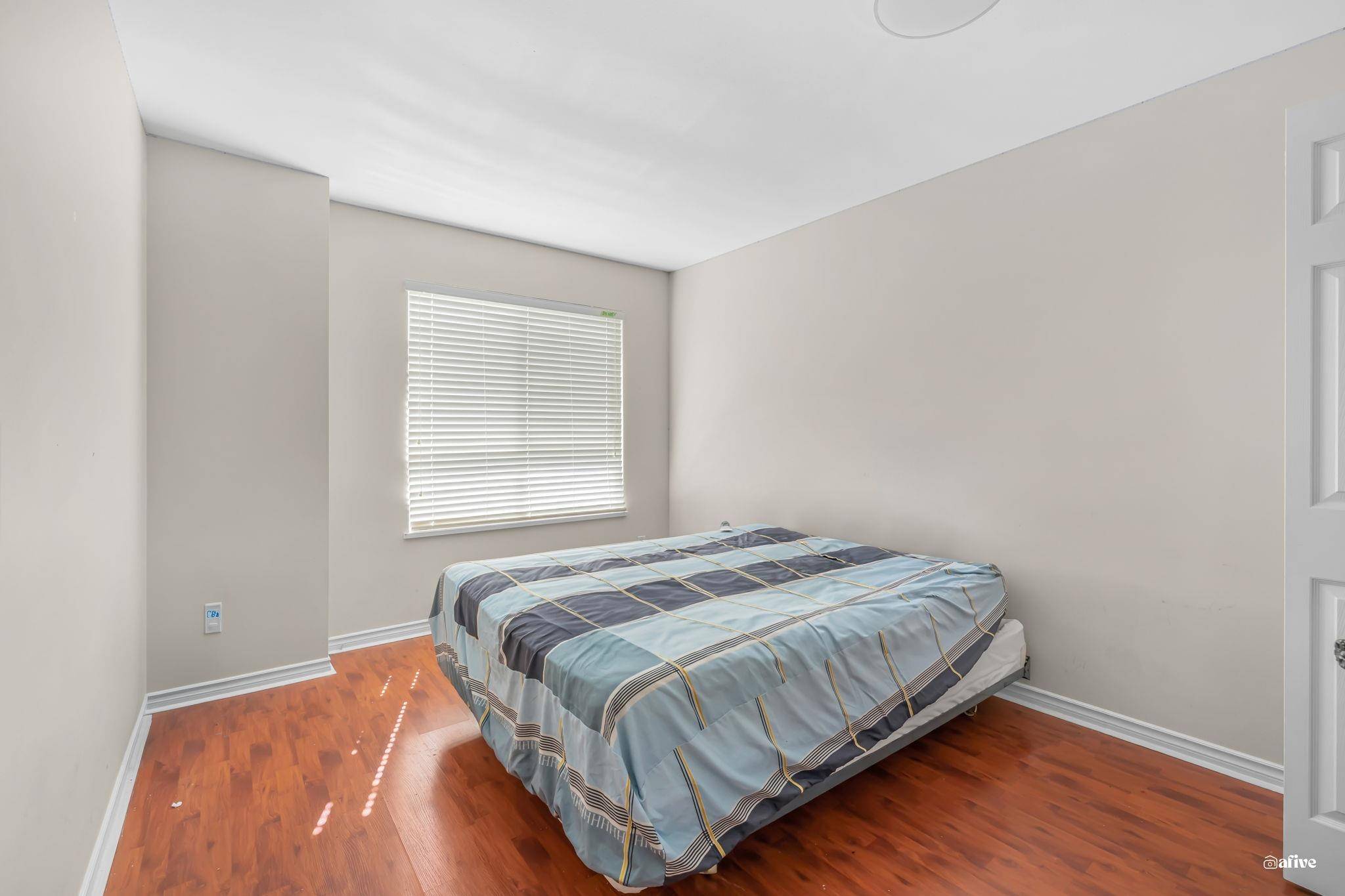 12128 68 AVE #10 Surrey, BC V3W 1M3