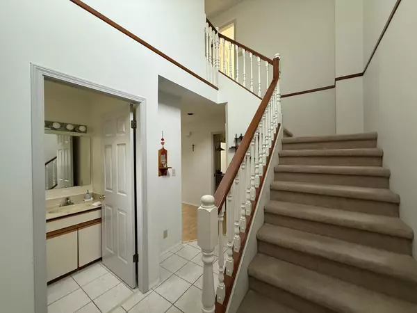 Vancouver, BC V5W 1T4,488 E 43rd AVE