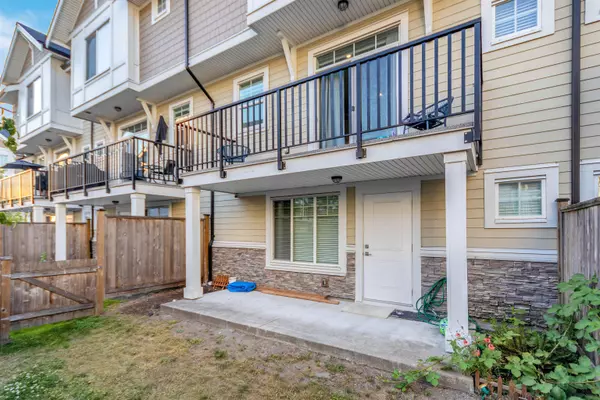 Surrey, BC V3A 3L8,7056 192 ST #10