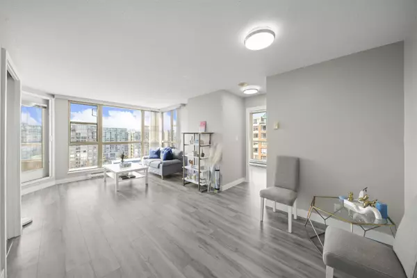 Richmond, BC V6Y 4B7,6119 Cooney RD #1307