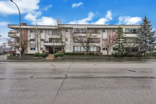 2211 Clearbrook RD #215, Abbotsford, BC V2T 2X4