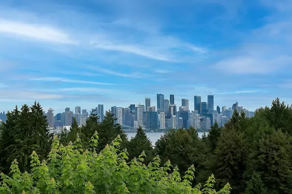 119 W 22nd ST #507, North Vancouver, BC V7M 0B4
