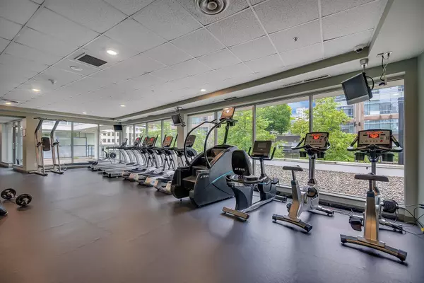 Vancouver, BC V6Z 3G6,928 Beatty ST #2611