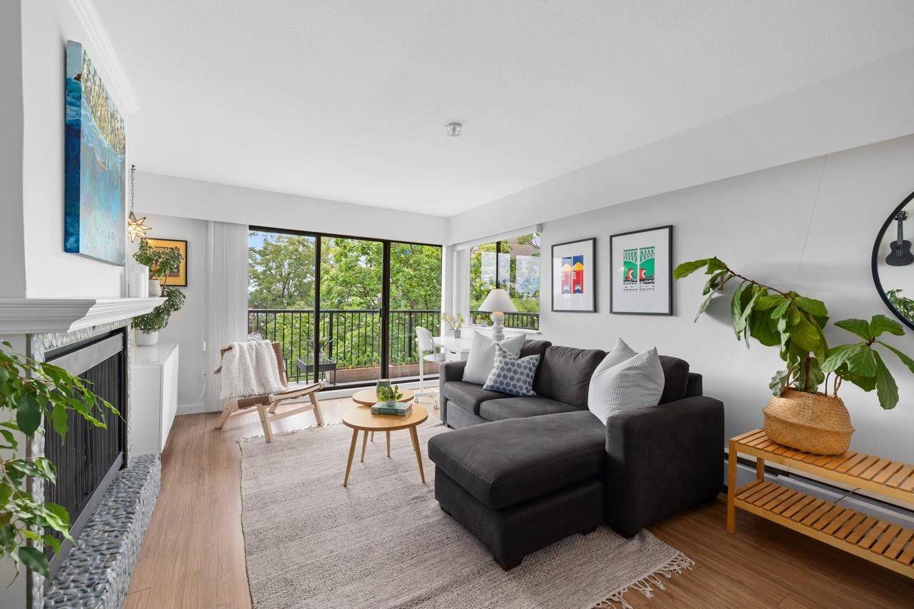 120 E 5th ST #303, North Vancouver, BC V7L 1L5