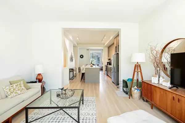 Tsawwassen, BC V4M 0C2,4638 Orca WAY #56