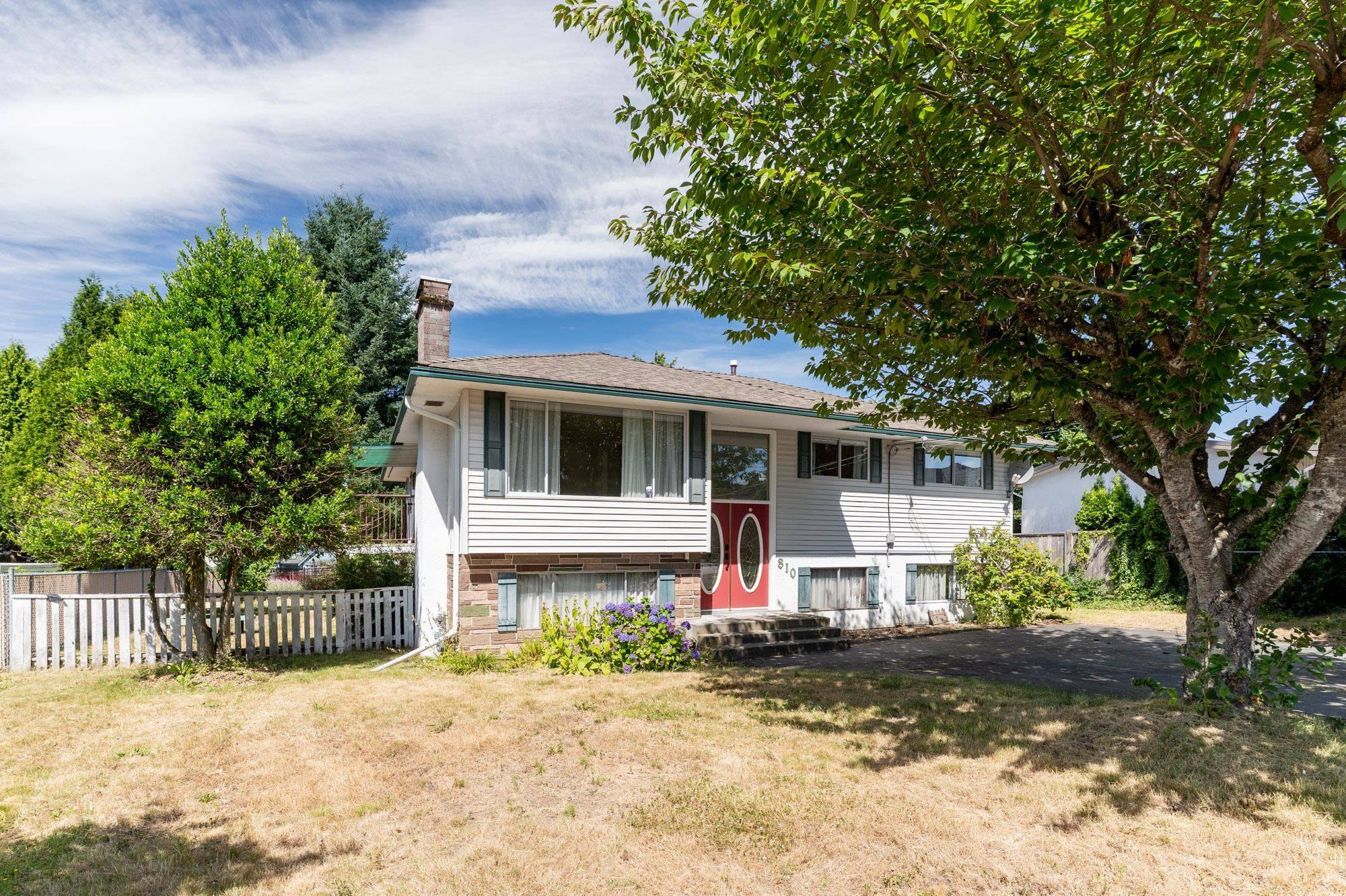 810 Longlac ST, Coquitlam, BC V3J 5J8