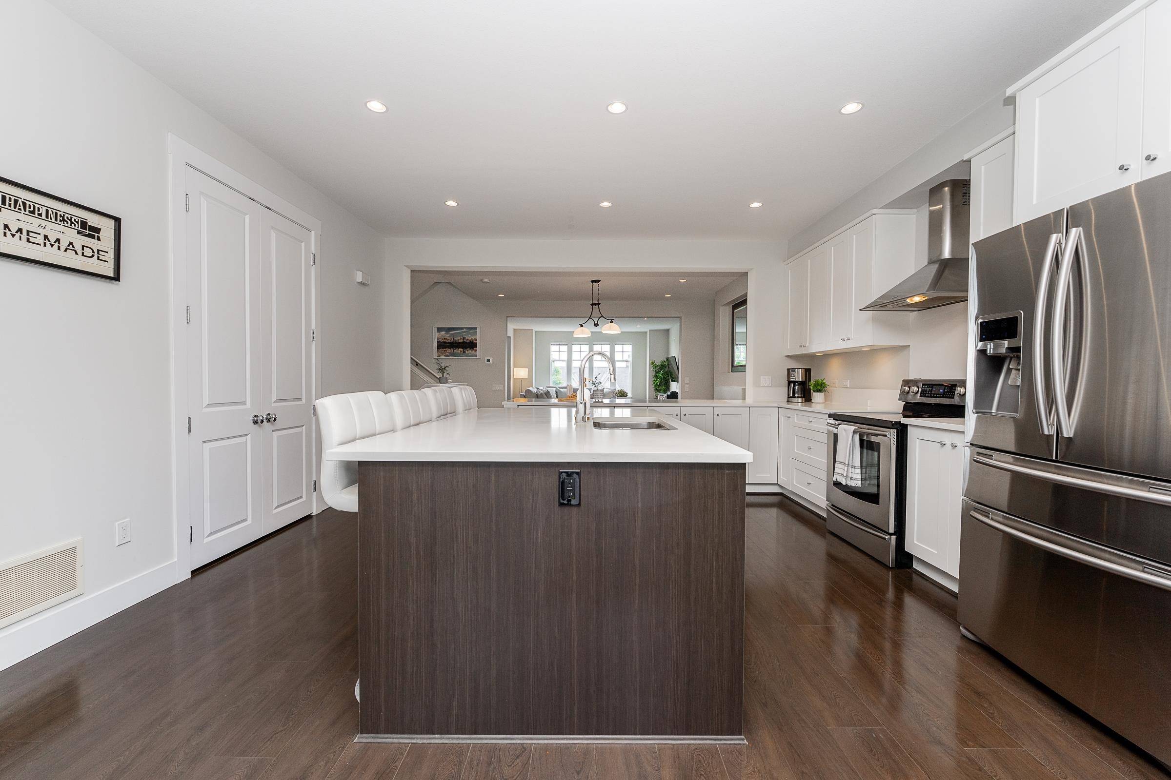 Coquitlam, BC V3E 0H7,3479 David AVE