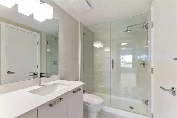 22562 121 AVE #409 Maple Ridge, BC V2X 3Y8