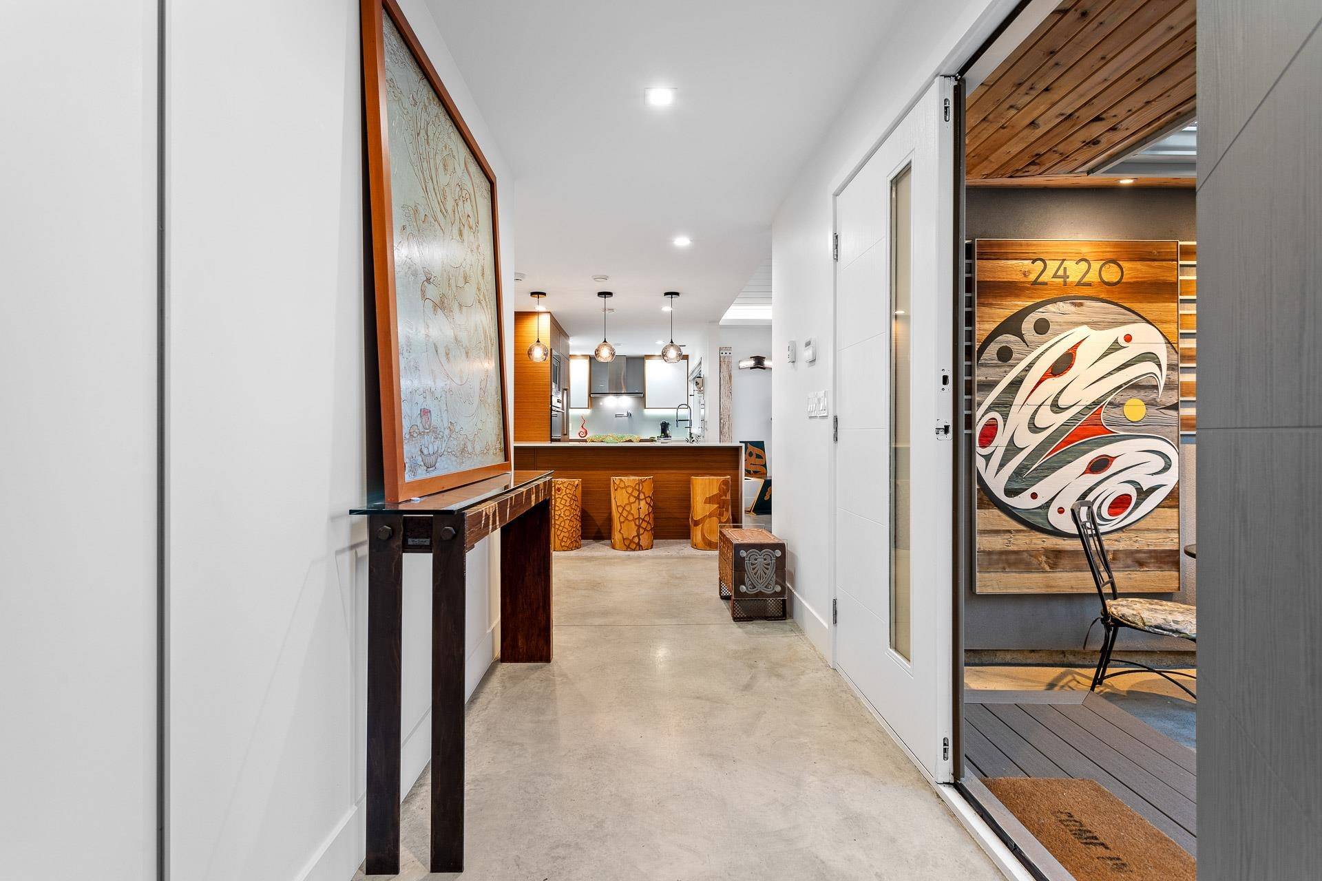 North Vancouver, BC V7P 2L1,2420 Edgemont BLVD