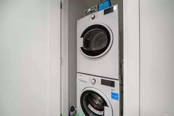 6699 Dunblane AVE #1206 Burnaby, BC V5H 0J8