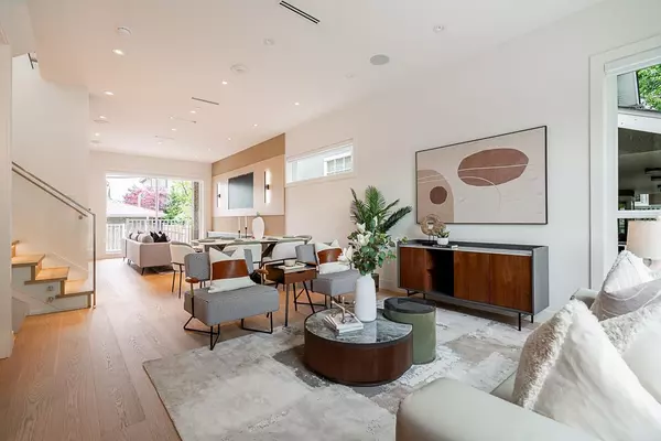 Vancouver, BC V6K 1J7,2561 W 2nd AVE