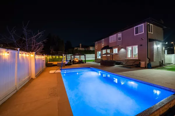 Surrey, BC V3W 0V7,14182 83 AVE