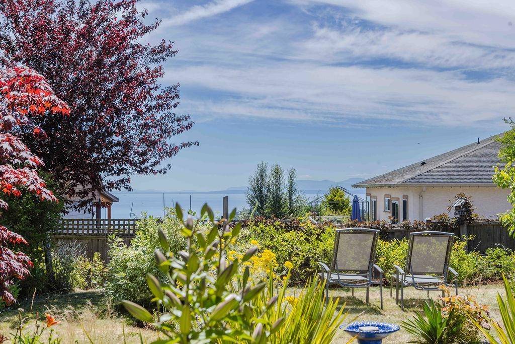6360 Baillie RD, Sechelt, BC V7Z 0V2