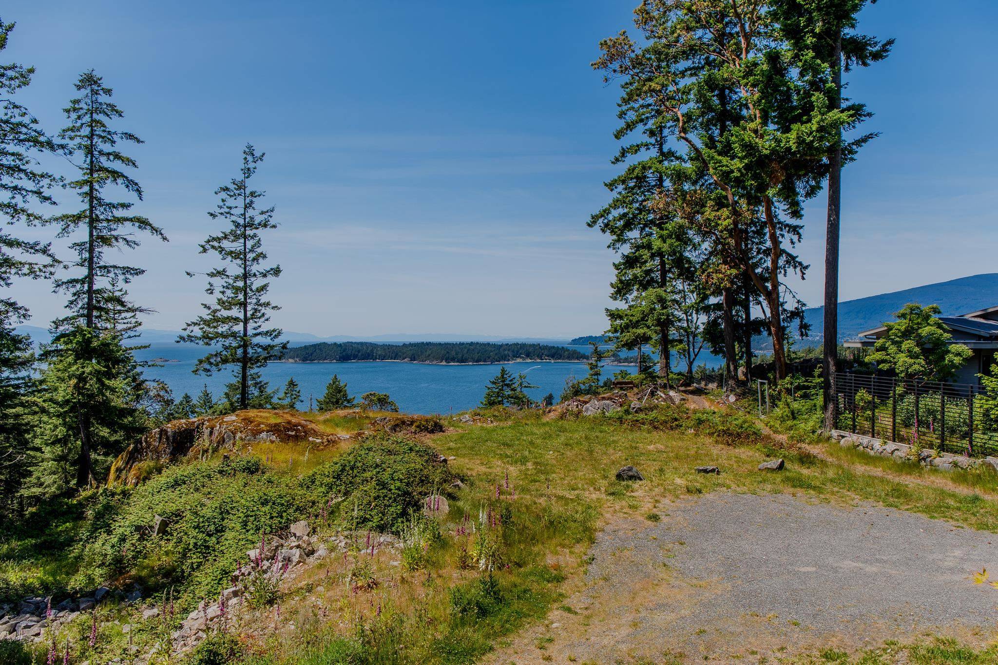 Bowen Island, BC V0N 1G2,1673 Evergreen LN