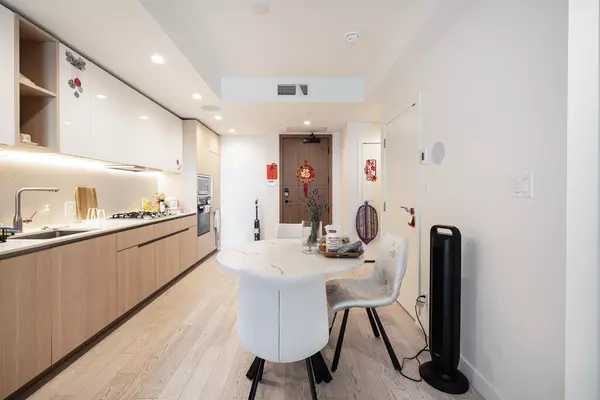 6811 Pearson WAY #514 Richmond, BC V7C 0E7