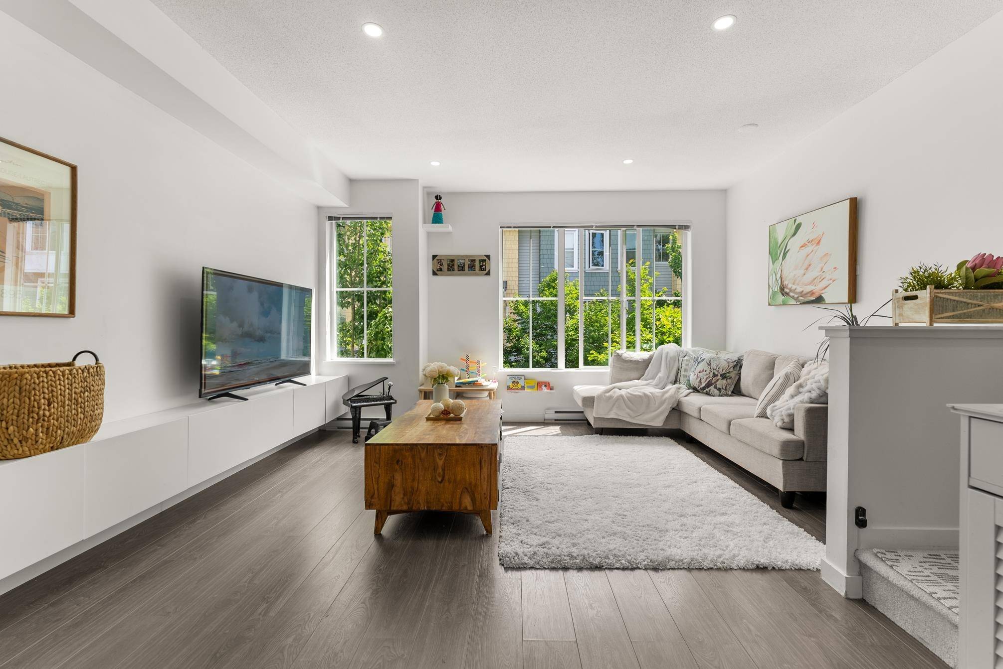Ladner, BC V7E 1V3,5550 Admiral WAY #98