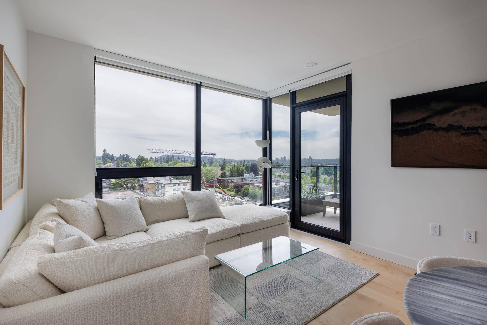 135 E 13th ST #901, North Vancouver, BC V7L 0J8