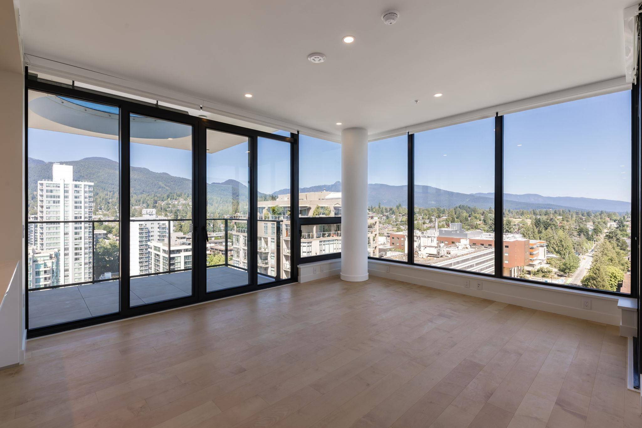 135 E 13th ST #1705, North Vancouver, BC V7L 0J8
