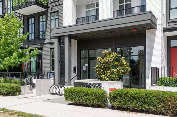 Surrey, BC V3T 0R6,13933 105 BLVD #106