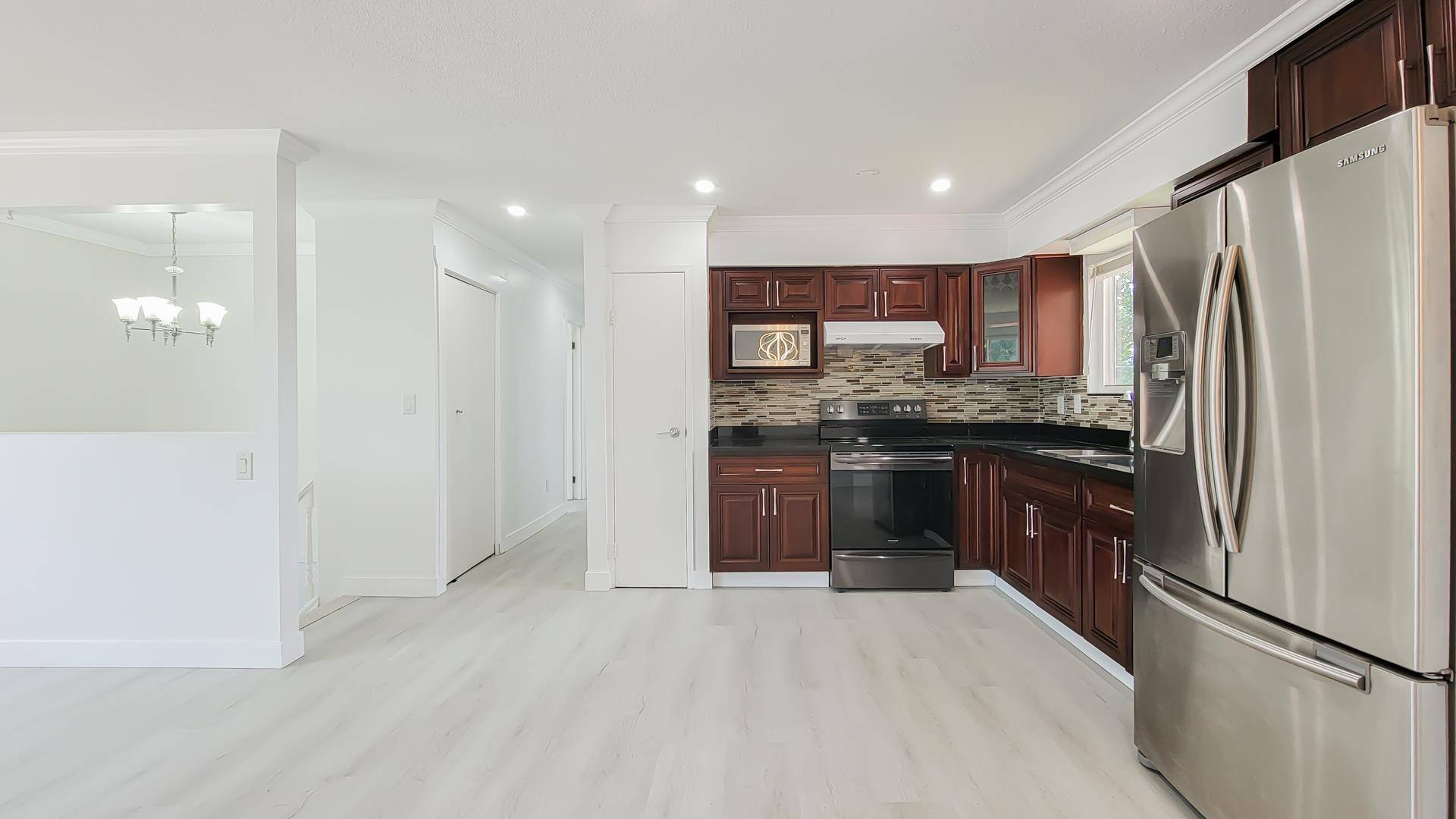 2883 264a A ST Langley, BC V4W 3A9