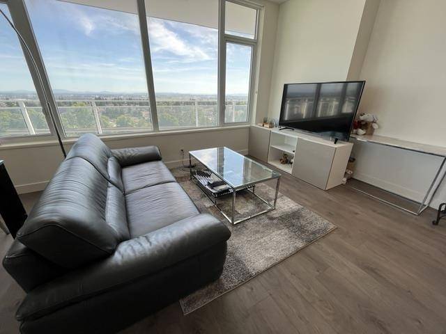 Burnaby, BC V5J 0J3,5051 Imperial ST #1104