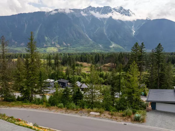 7661 Cerulean DR Pemberton, BC V0N 2L3